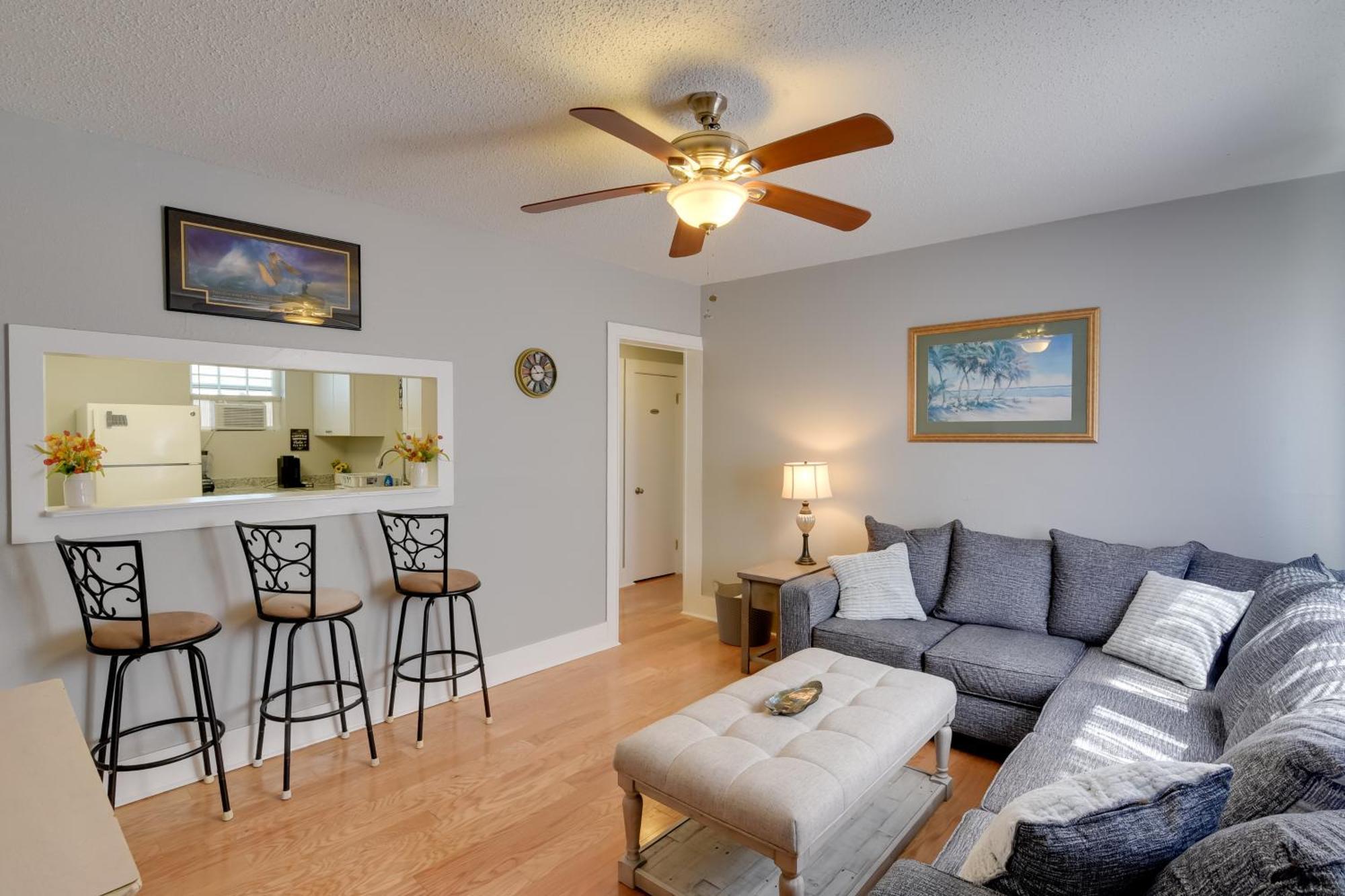 Beautiful Galveston Apt With Deck Less Than 3 Mi To Dtwn! Dış mekan fotoğraf