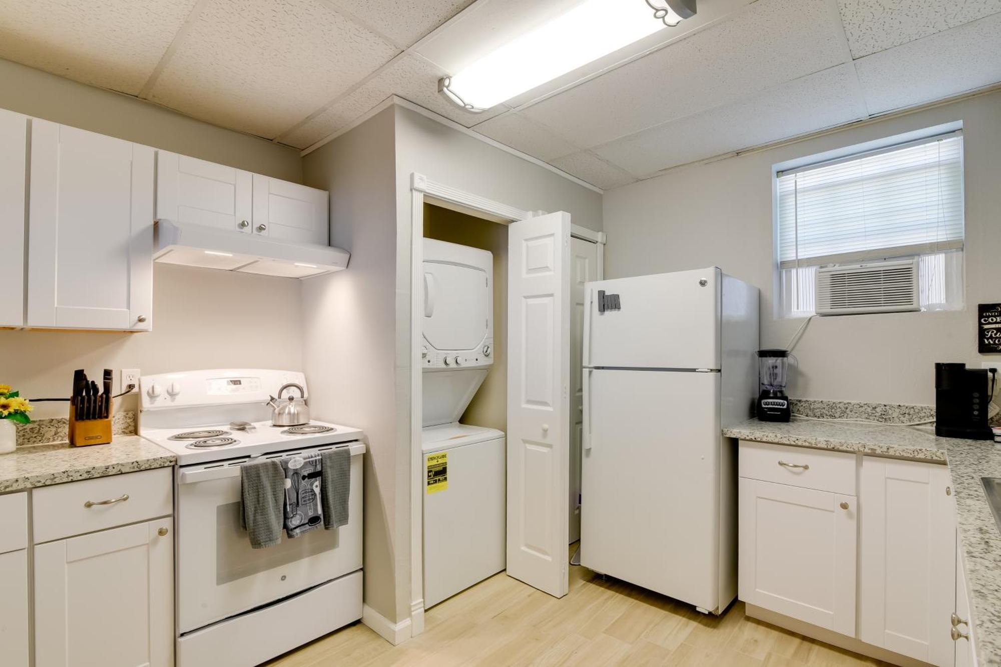 Beautiful Galveston Apt With Deck Less Than 3 Mi To Dtwn! Dış mekan fotoğraf