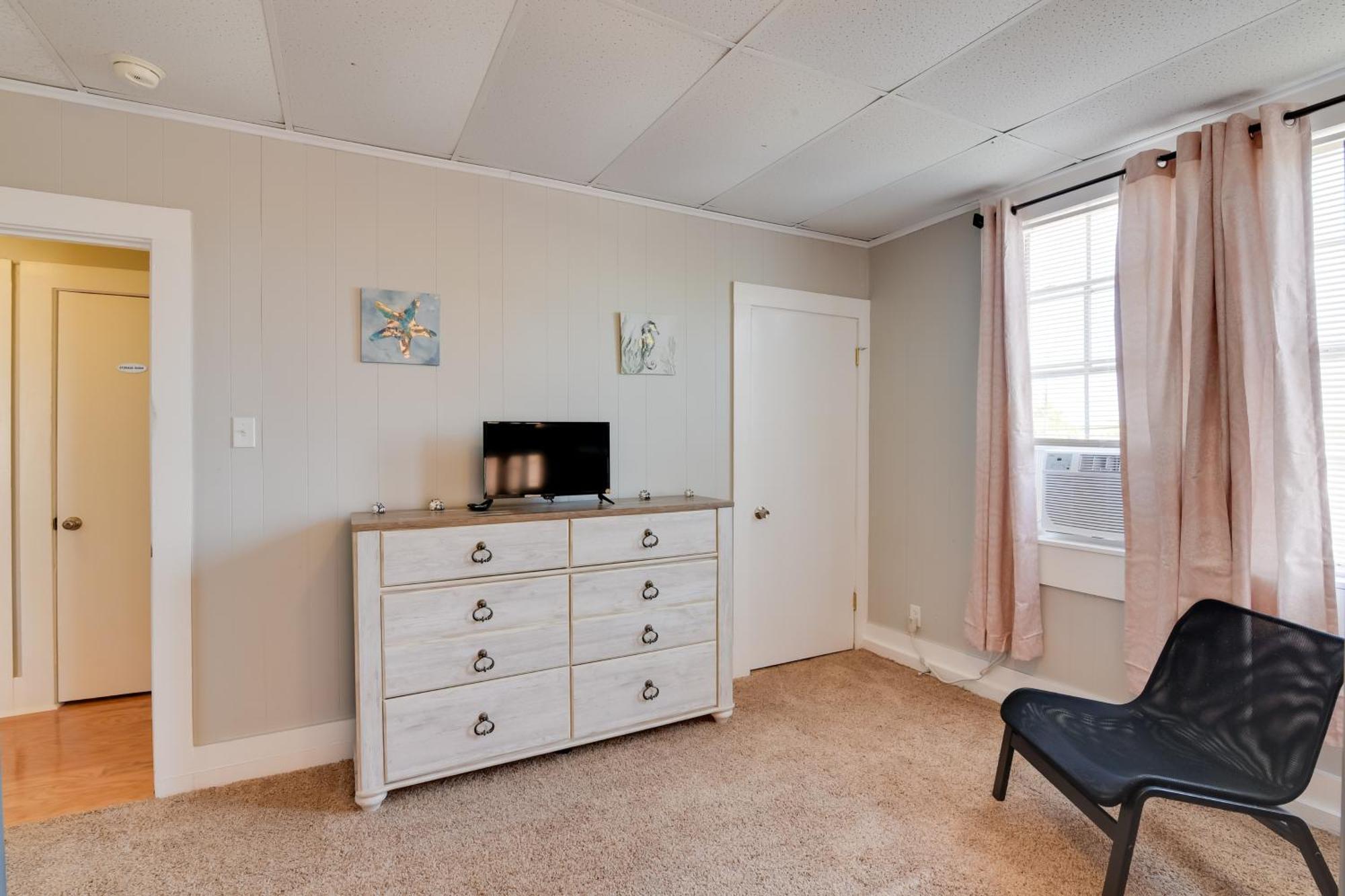 Beautiful Galveston Apt With Deck Less Than 3 Mi To Dtwn! Dış mekan fotoğraf